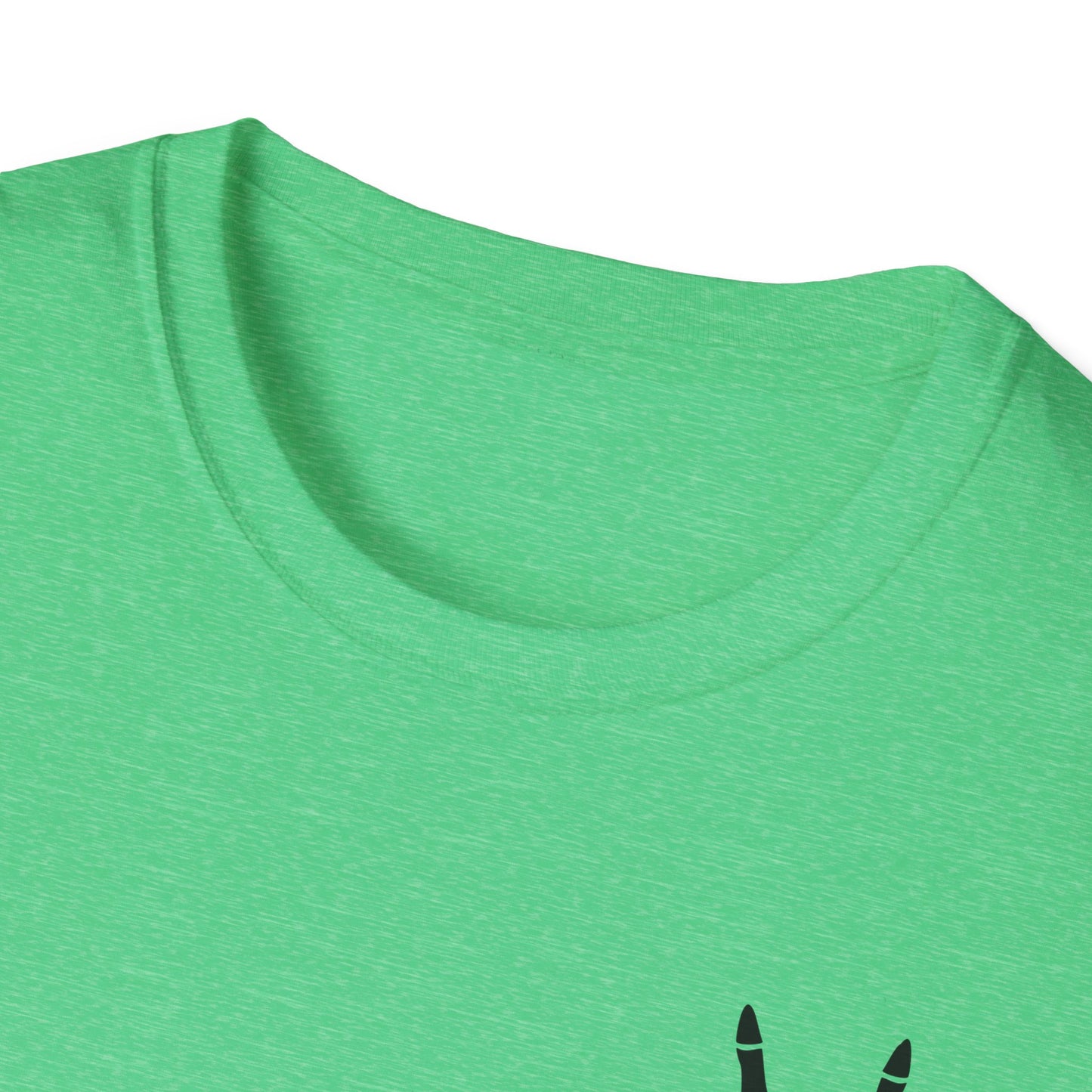 Loud Mouth Sports Mom - Unisex Softstyle T-Shirt