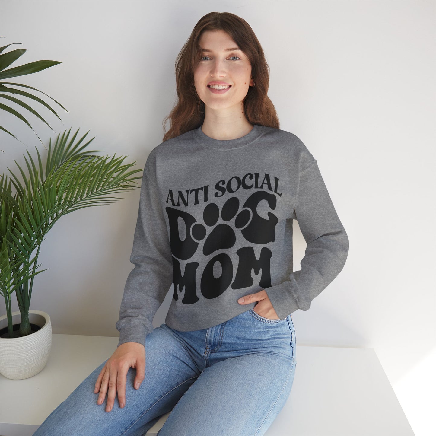 ANTISOCIAL DOG MOM - Crewneck Sweatshirt