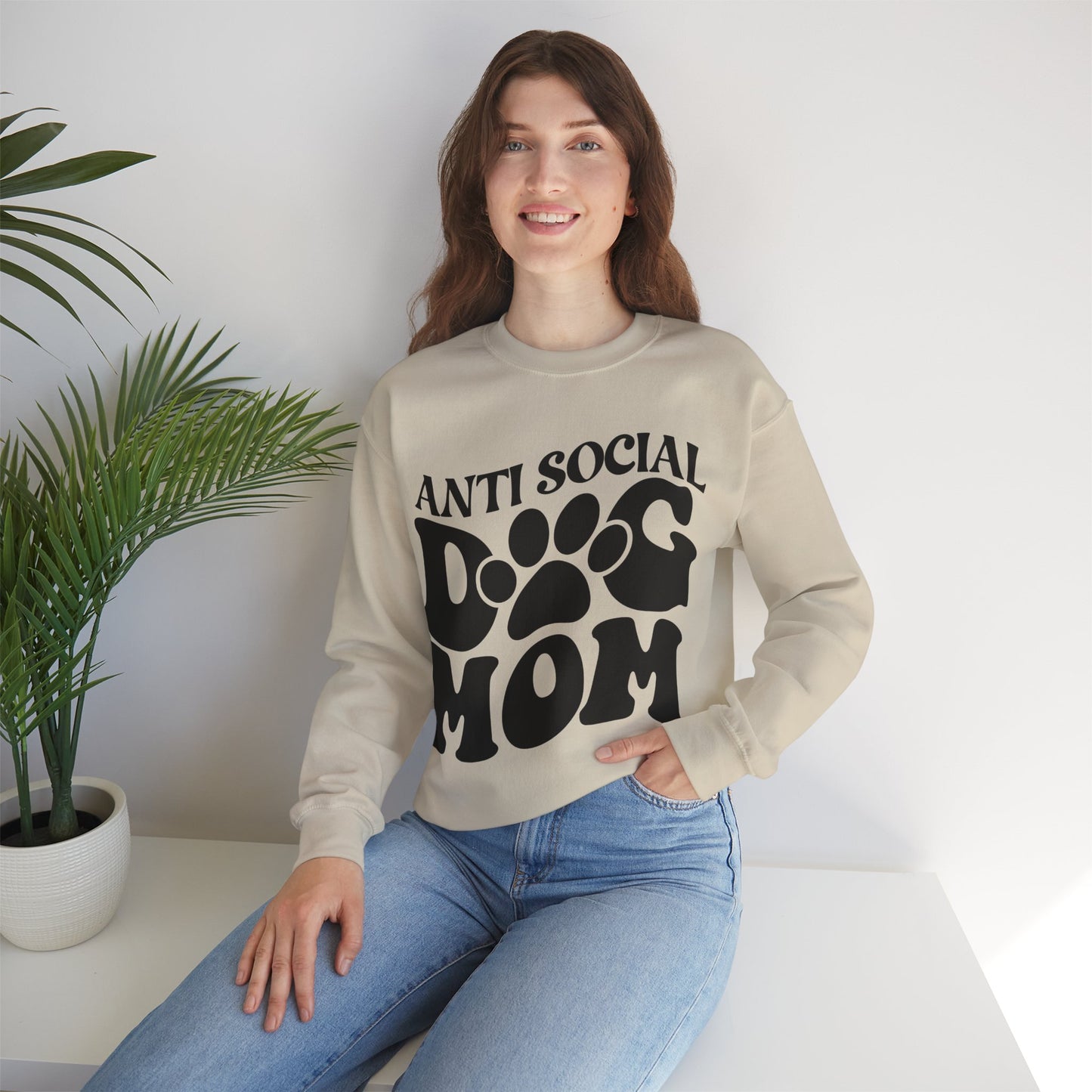 ANTISOCIAL DOG MOM - Crewneck Sweatshirt