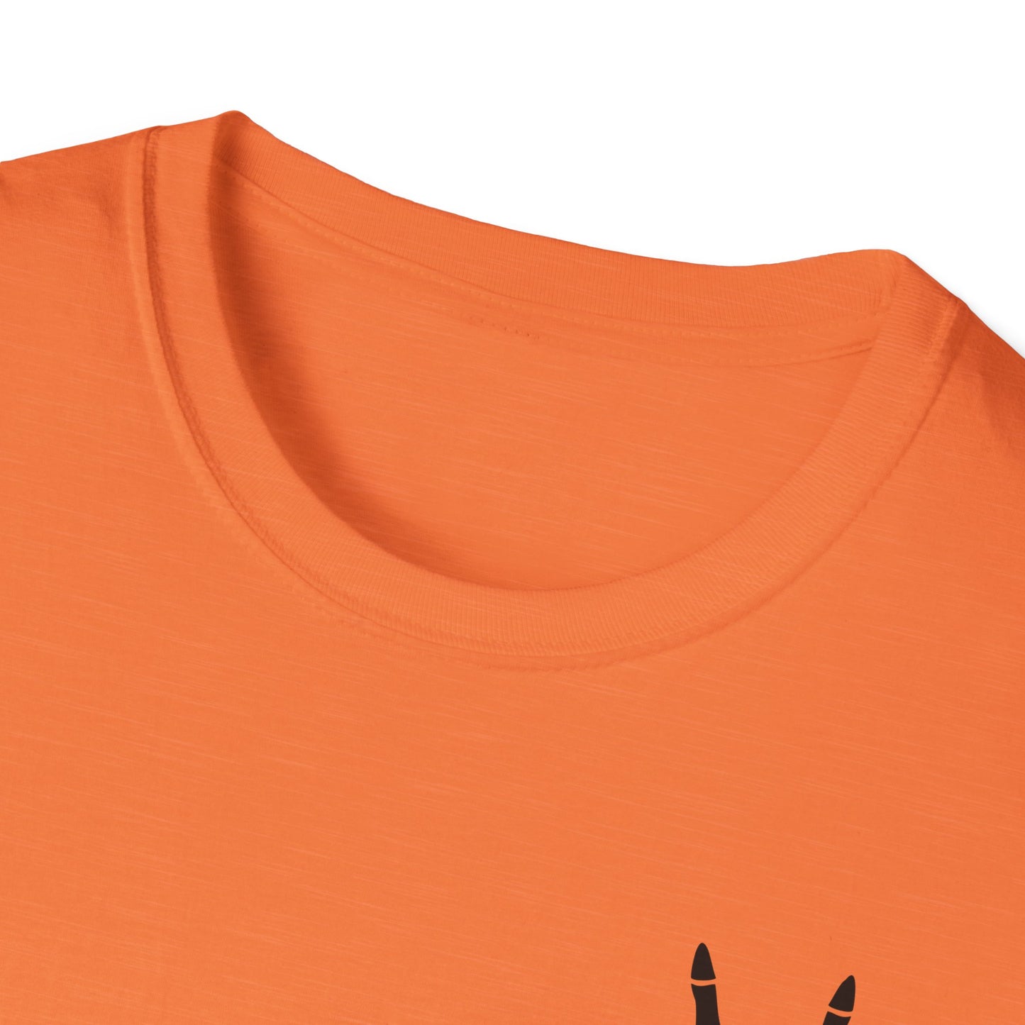 Loud Mouth Sports Mom - Unisex Softstyle T-Shirt