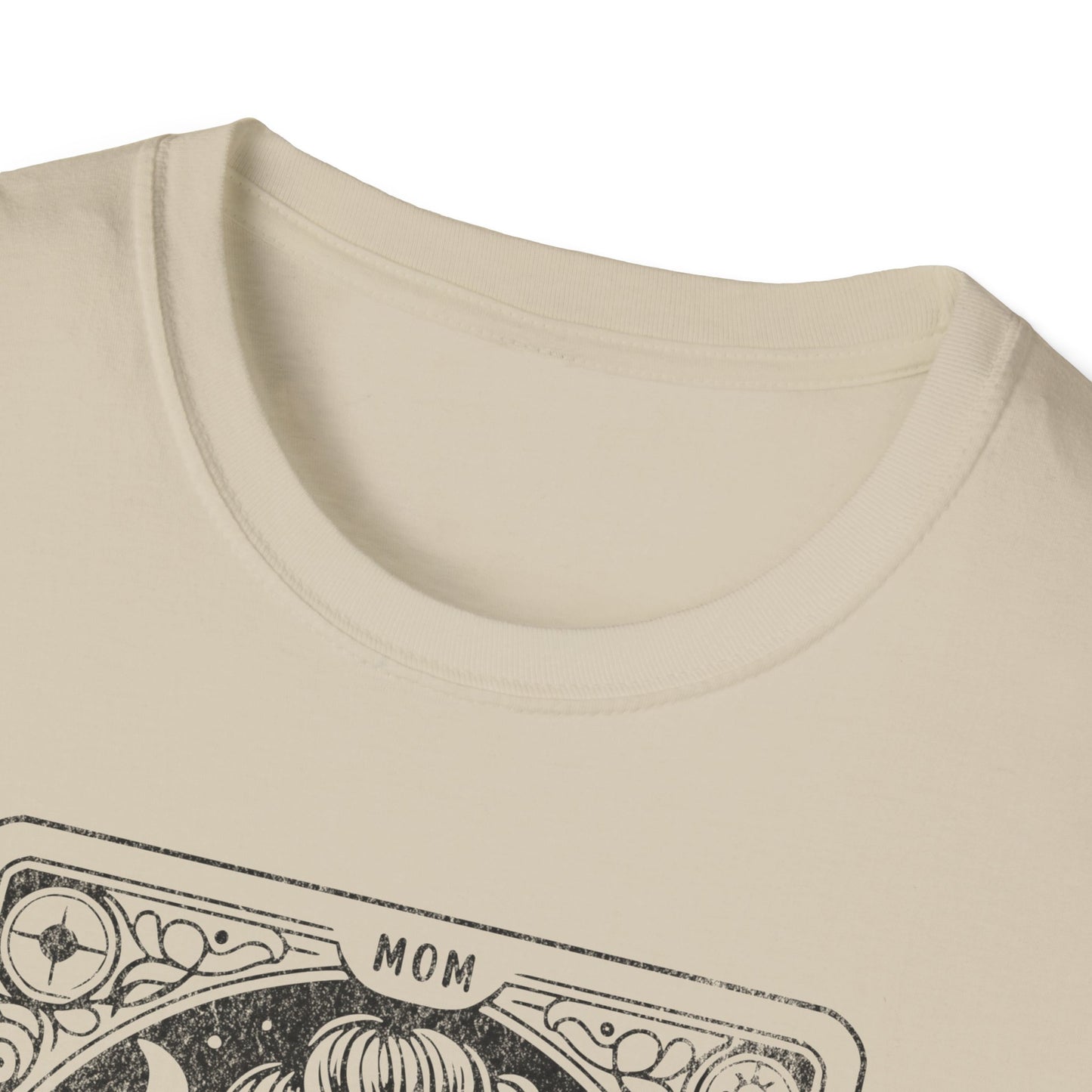 The Mom Tarot Card Distressed - Unisex Softstyle T-Shirt
