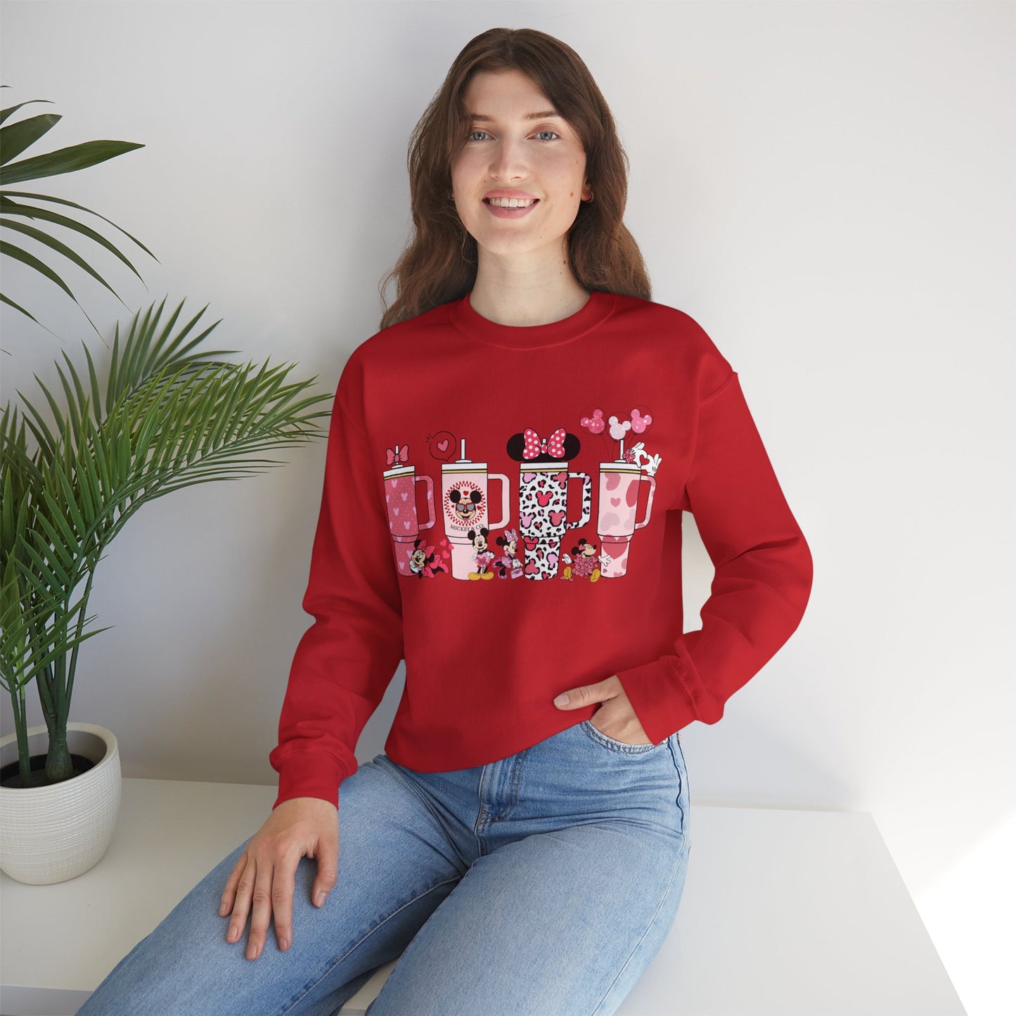 Minnie Valentine's Day Cup - Crewneck Sweatshirt