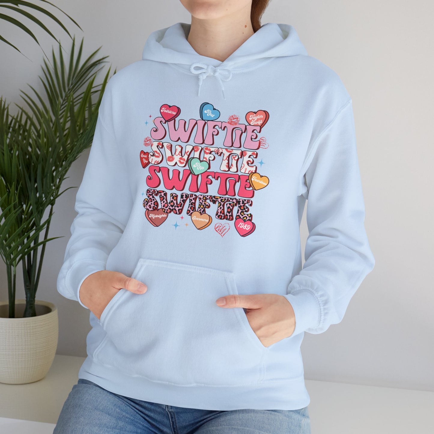 SWIFTIE - Hooded Sweatshirt